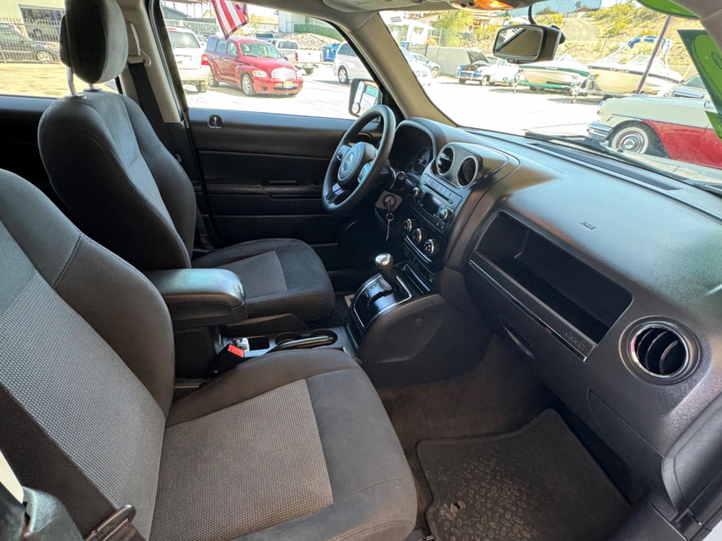 2015 White Jeep Patriot (1C4NJRBB4FD) , located at 2190 Hwy 95, Bullhead City, AZ, 86442, (928) 704-0060, 0.000000, 0.000000 - Photo#14